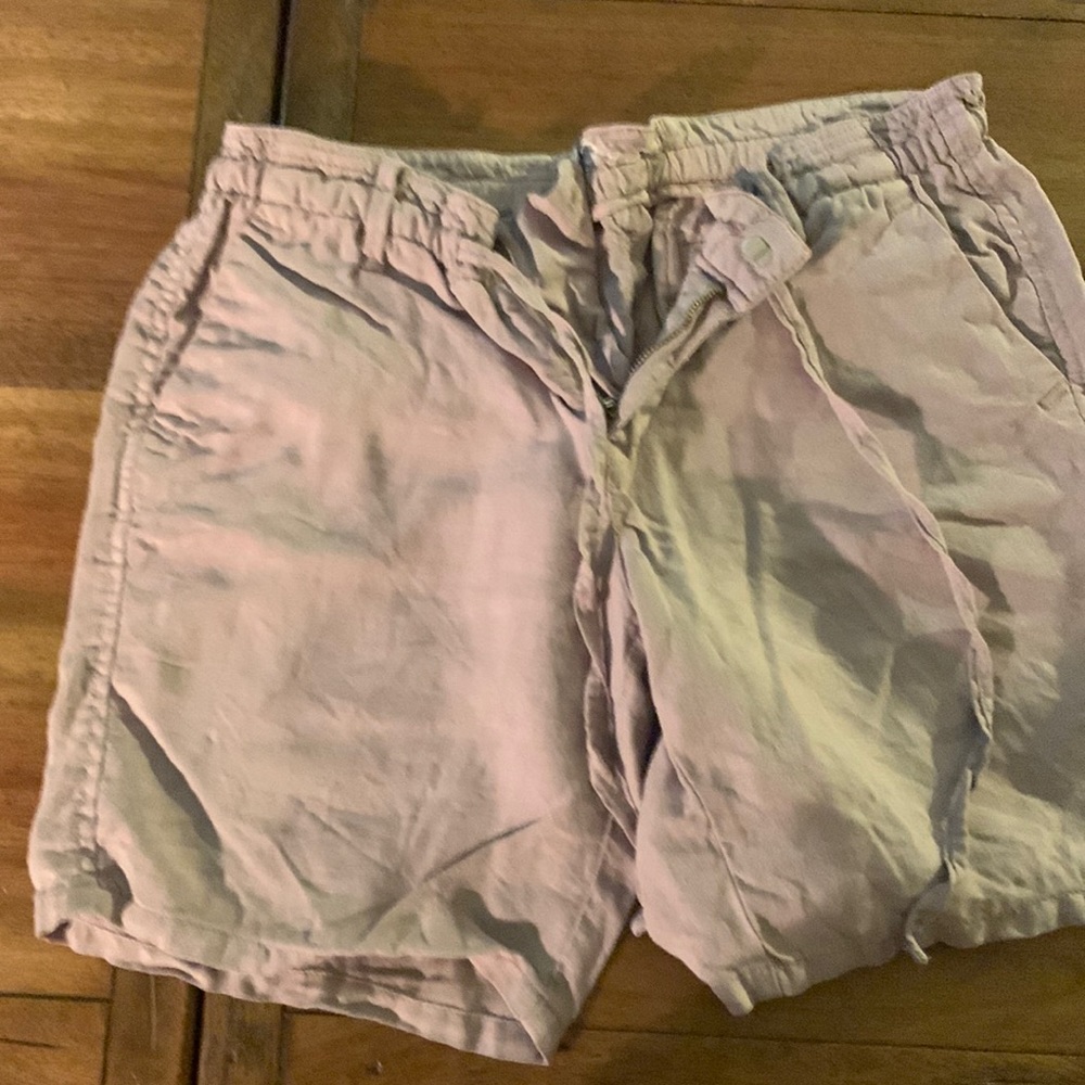 Light purple long shorts.  Ties at waist.